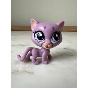 Littlest Pet Shop LPS Sunny Cougar #35 Lavender w/ Purple Eyes Pets in the City